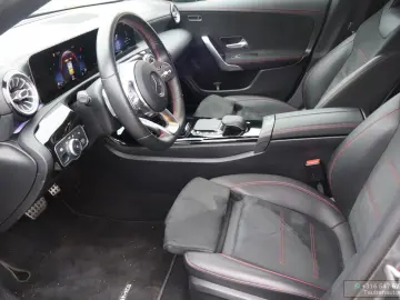 MERCEDES-BENZ CLA 250 4MATIC Premium Plus kamera App&hellip;