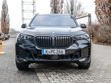 BMW X5 xDrive30d M Sport PANO RFK NAVI LED PDC V H
