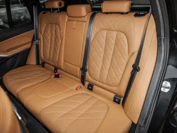 BMW X5 xDrive30d M Sport PANO RFK NAVI LED PDC V H