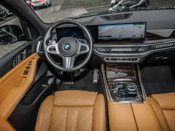 BMW X5 xDrive30d M Sport PANO RFK NAVI LED PDC V H