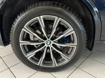 BMW X5 xDrive30d M-Sport Pro PANO-SKY SOFT AHK 360