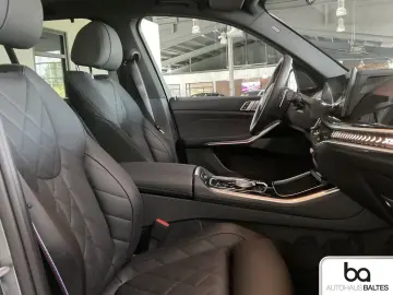 BMW X5 xDrive 30d M Sport Pro 7Sitz 22 Pano Luft AHK