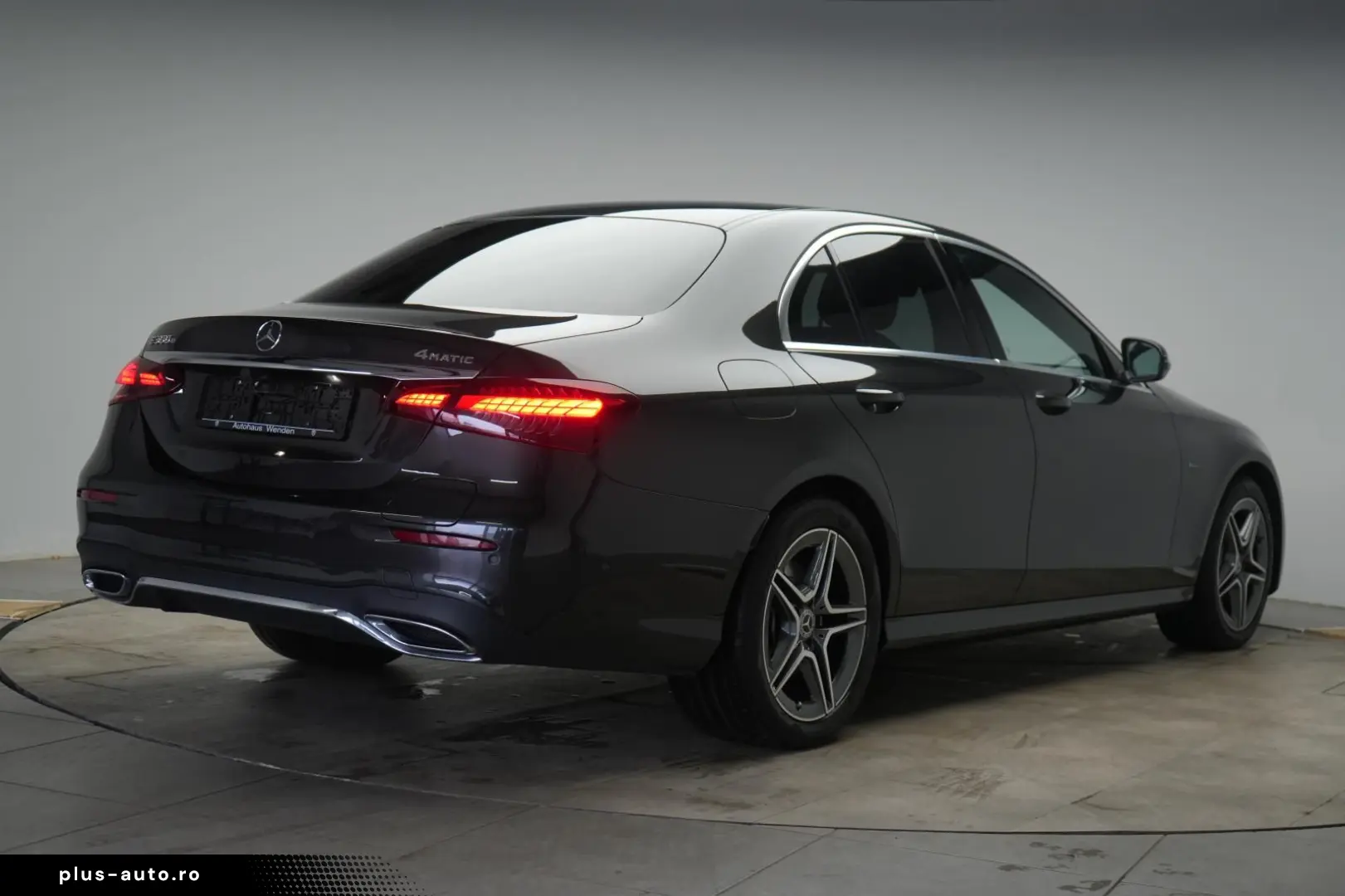 MERCEDES-BENZ E 300 e 4Matic 9G-Tronic AMG Leder Dis&hellip;