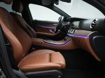 MERCEDES-BENZ E 300 e 4Matic 9G-Tronic AMG Leder Dis&hellip;