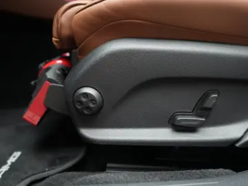 MERCEDES-BENZ E 300 e 4Matic 9G-Tronic AMG Leder Dis&hellip;