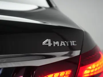 MERCEDES-BENZ E 300 e 4Matic 9G-Tronic AMG Leder Dis&hellip;