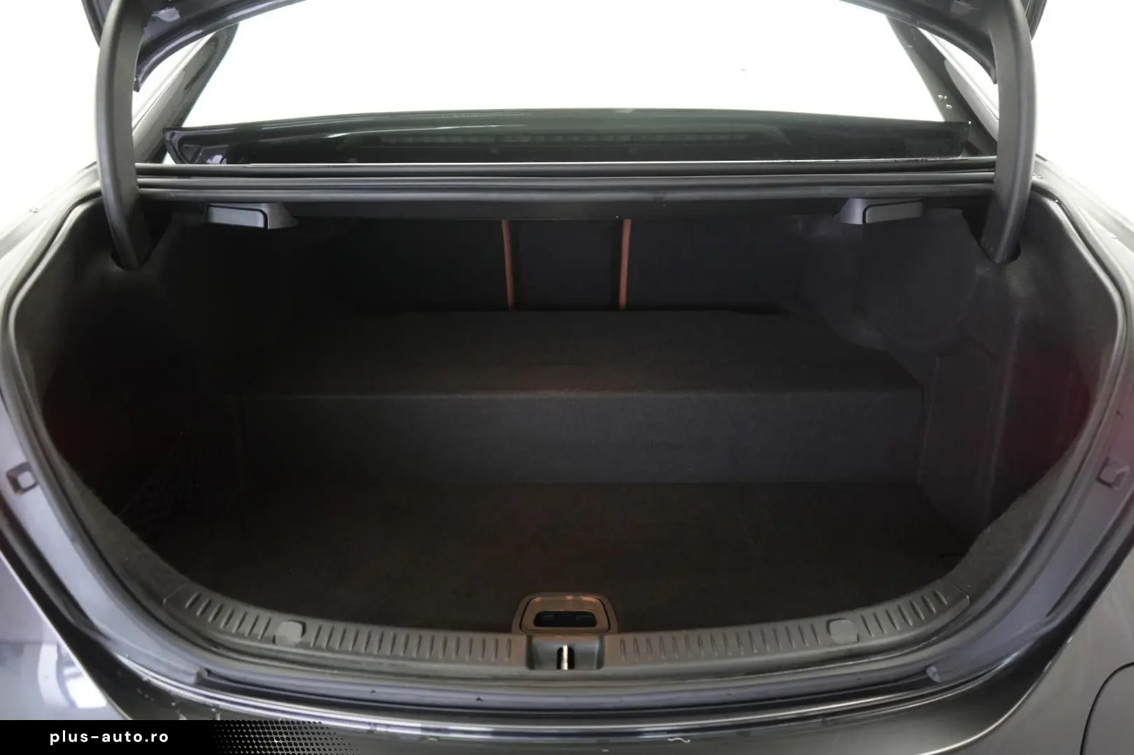 MERCEDES-BENZ E 300 e 4Matic 9G-Tronic AMG Leder Dis&hellip;