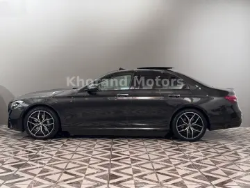 MERCEDES-BENZ E 300de Limo. AMG Line Pano. Sonderausstattung