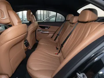 MERCEDES-BENZ E 200 4MATIC Limousine ACC LED Navi Pa&hellip;