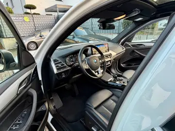BMW X3 xD 30e PANORAMA