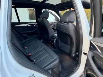 BMW X3 xD 30e PANORAMA