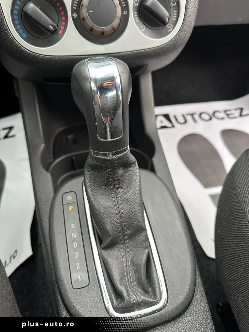 OPEL CORSA 2010 1.4 MPI AUTOMATA