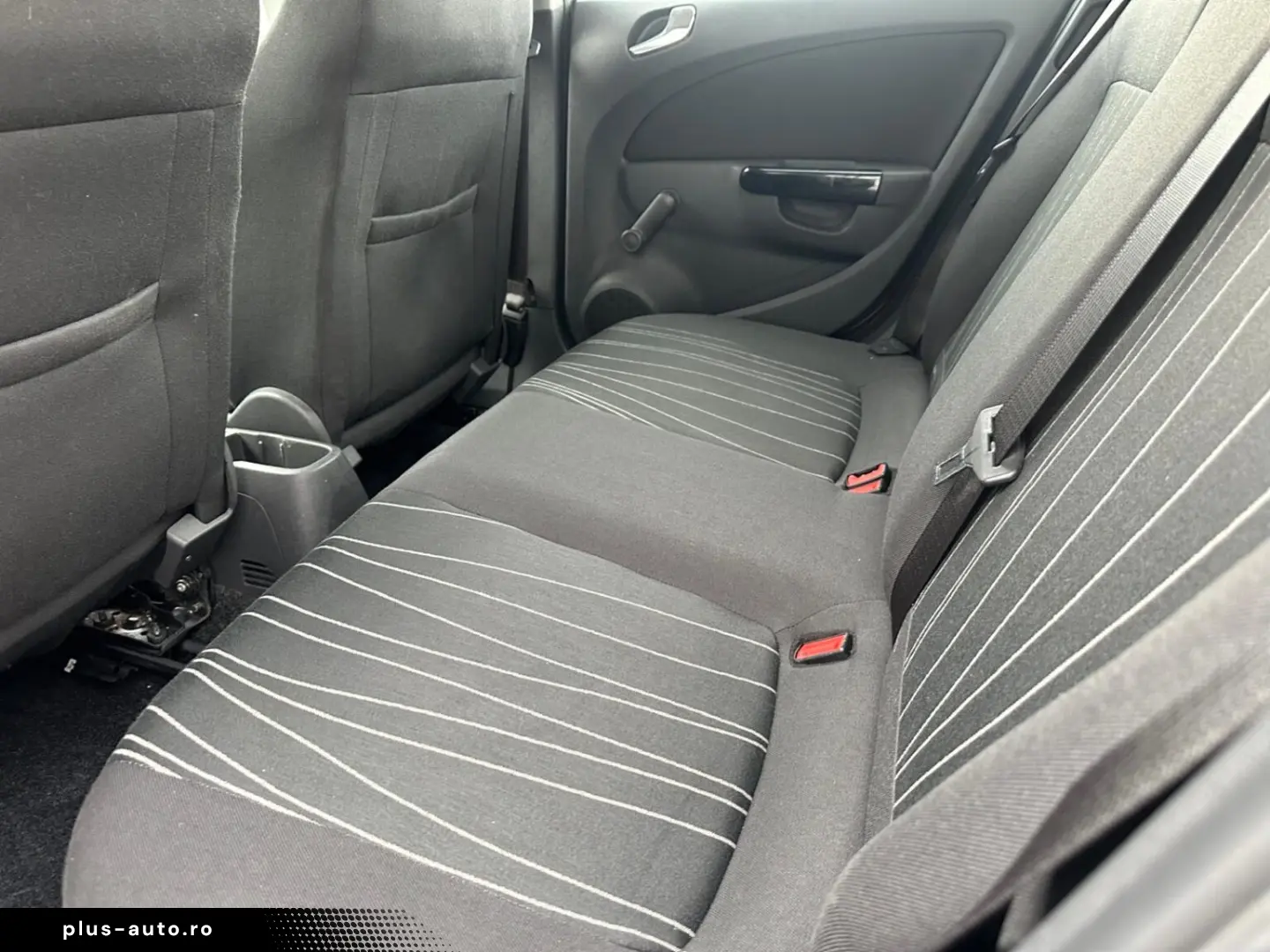 OPEL CORSA 2010 1.4 MPI AUTOMATA