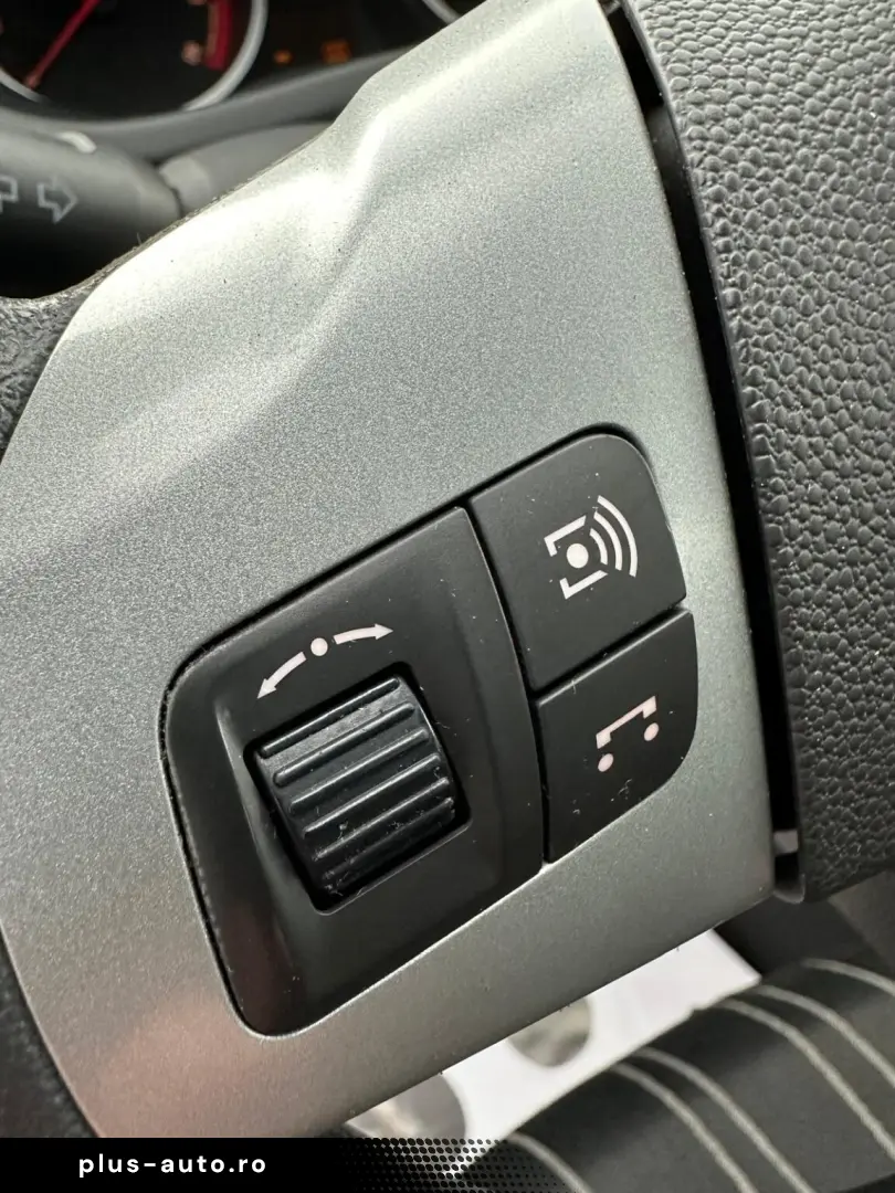 OPEL CORSA 2010 1.4 MPI AUTOMATA