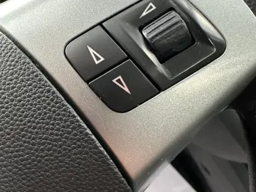 OPEL CORSA 2010 1.4 MPI AUTOMATA