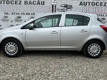 OPEL CORSA 2010 1.4 MPI AUTOMATA