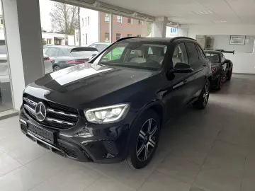 MERCEDES-BENZ GLC 300e 4M Panorama Airmatic Keyless &hellip;