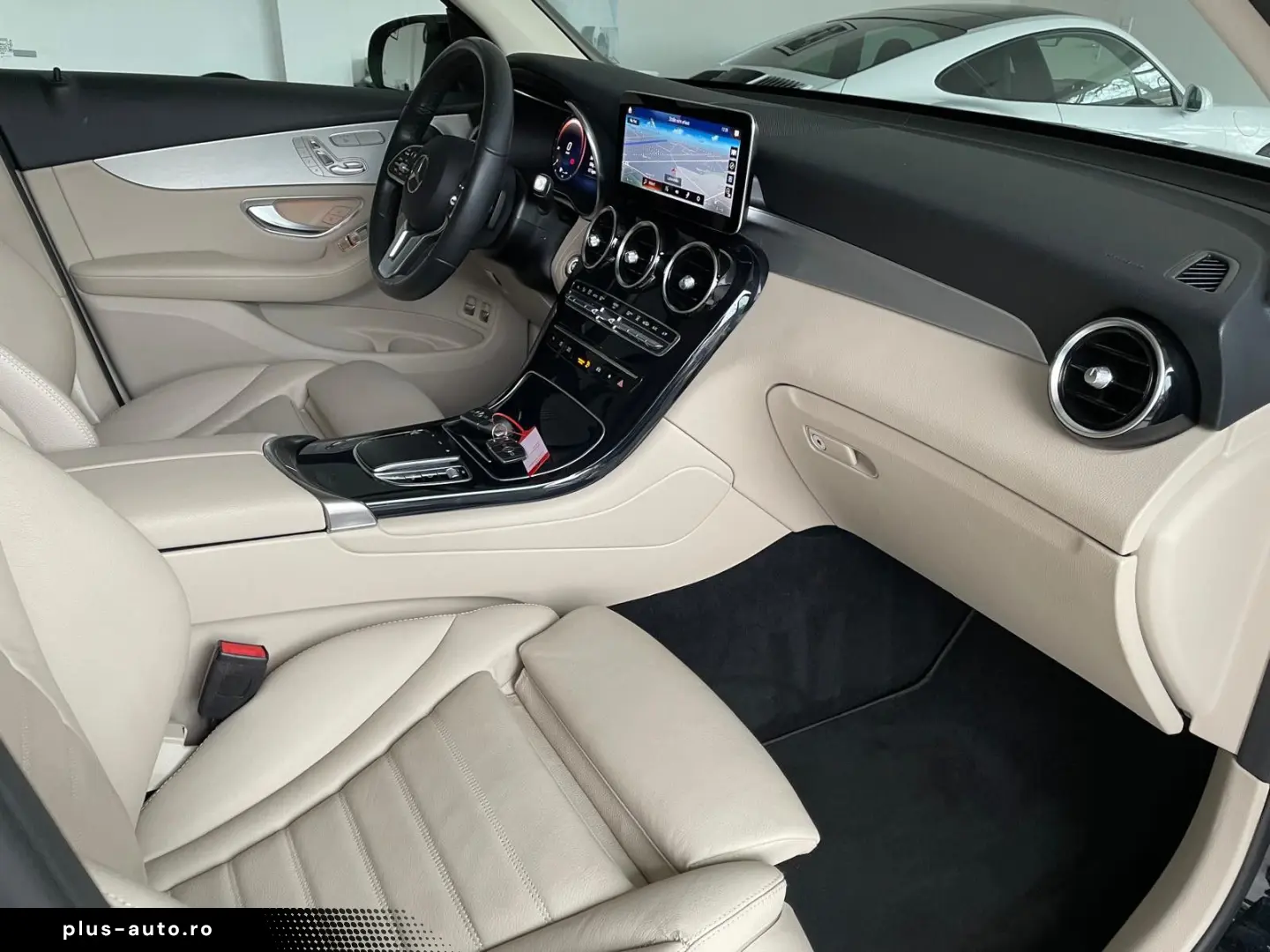 MERCEDES-BENZ GLC 300e 4M Panorama Airmatic Keyless &hellip;