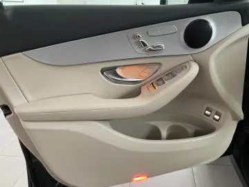 MERCEDES-BENZ GLC 300e 4M Panorama Airmatic Keyless &hellip;