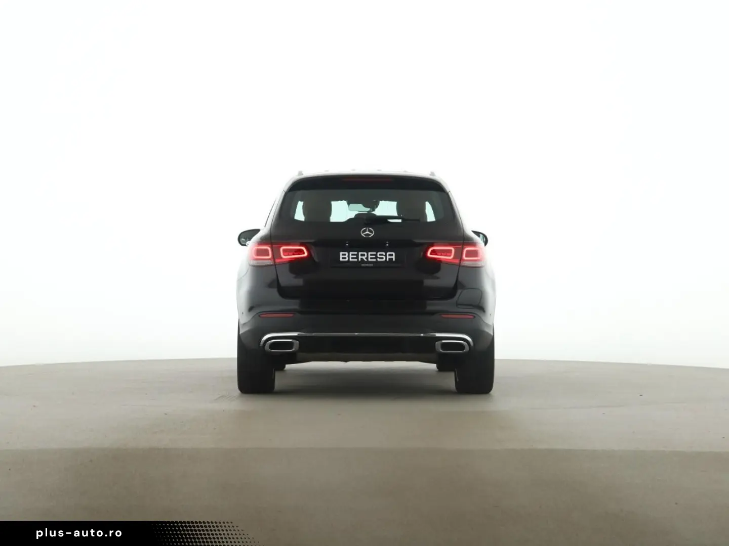 MERCEDES-BENZ GLC 300 e 4M AMG AHK Distronic Leder braun HUD