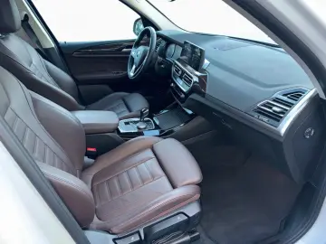 BMW X3 xDrive30e HeadUp Kamera SpoSi Bluetooth HUD