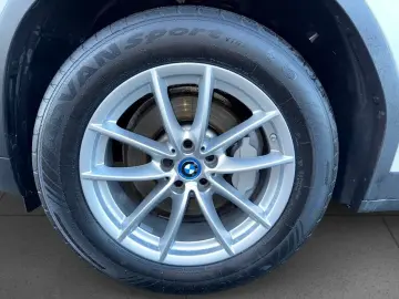 BMW X3 xDrive30e HeadUp Kamera SpoSi Bluetooth HUD