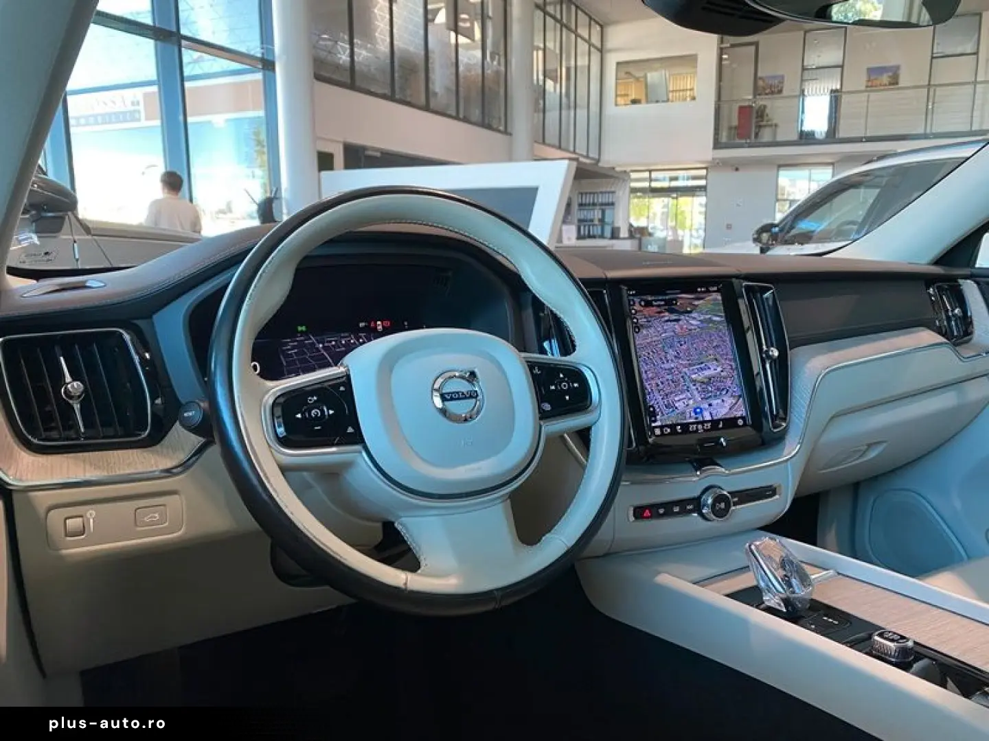 VOLVO XC 60 AWD Inscription Sthz Memory H&K AHK 360