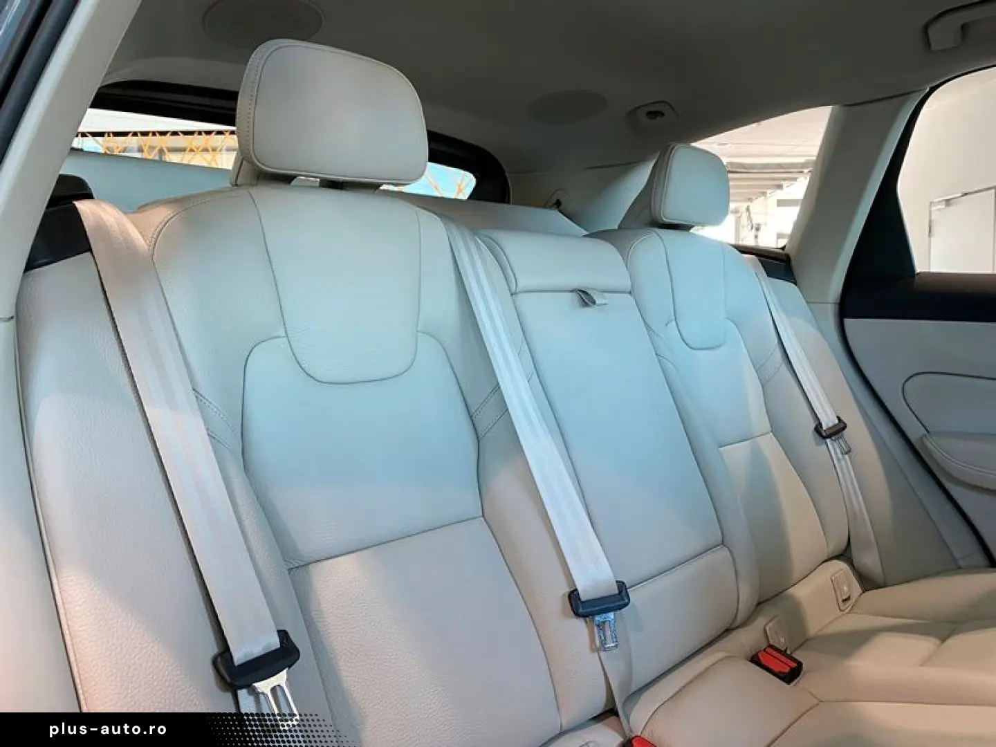 VOLVO XC 60 AWD Inscription Sthz Memory H&K AHK 360