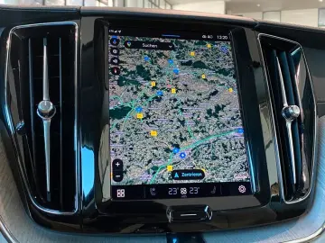 VOLVO XC 60 AWD Inscription Sthz Memory H&K AHK 360