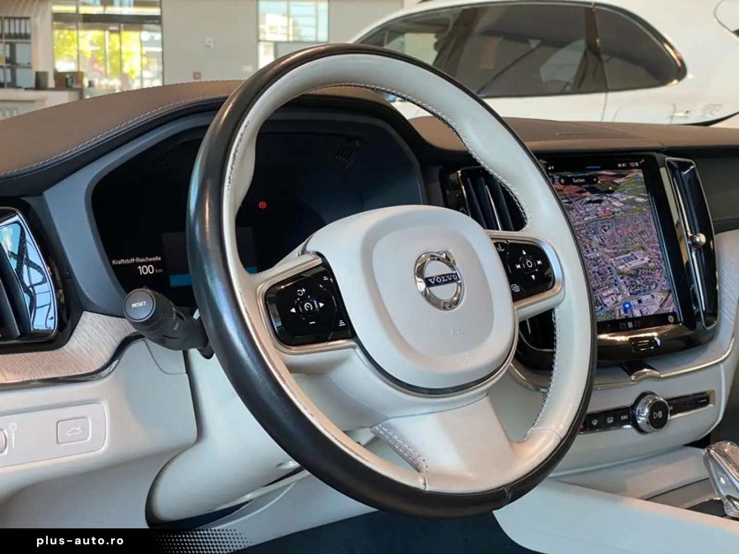 VOLVO XC 60 AWD Inscription Sthz Memory H&K AHK 360