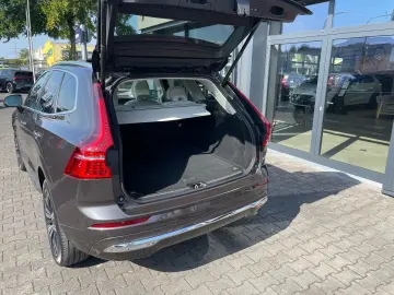 VOLVO XC60 B4 AWD Ultimate Bright Navi SHZ ACC