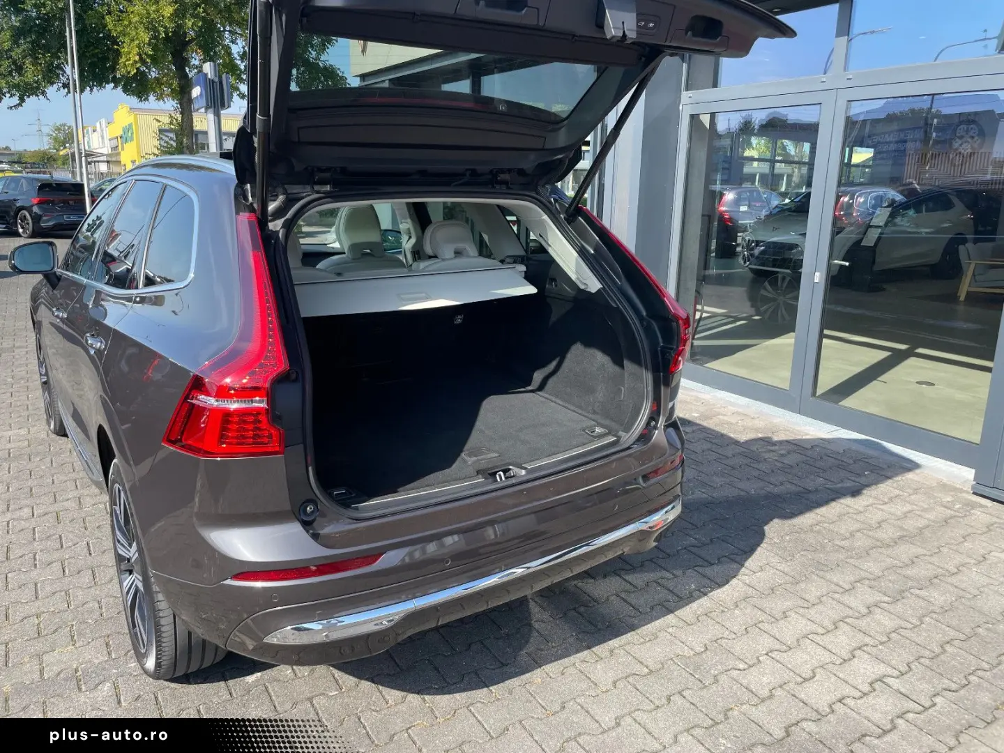 VOLVO XC60 B4 AWD Ultimate Bright Navi SHZ ACC