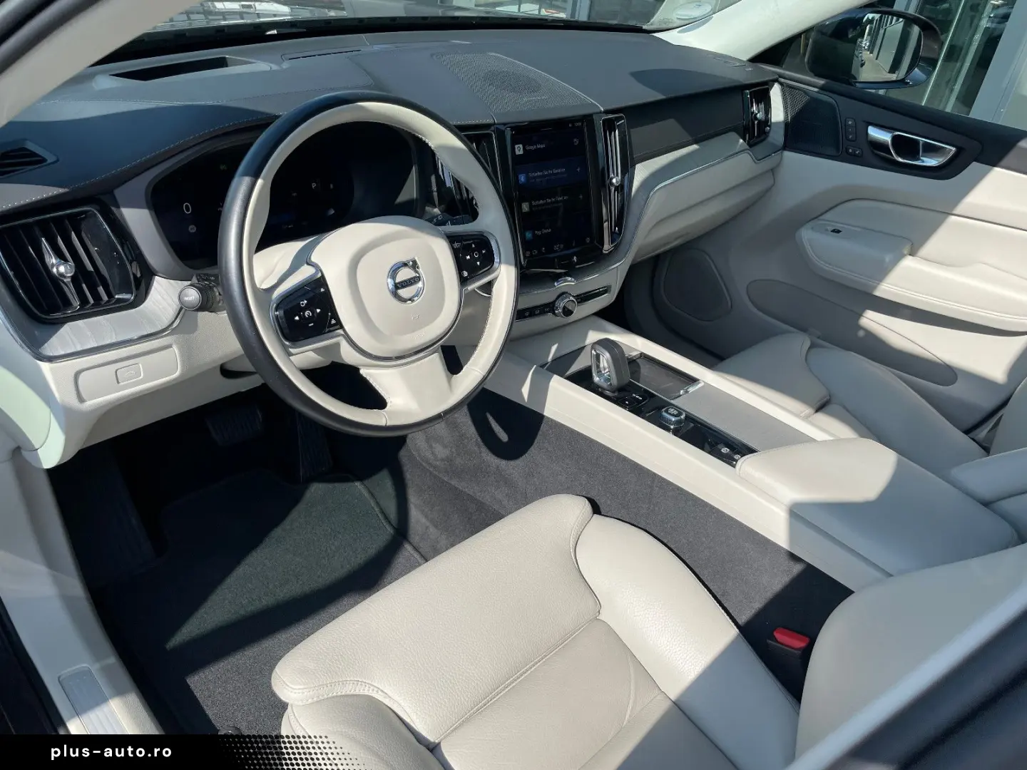 VOLVO XC60 B4 AWD Ultimate Bright Navi SHZ ACC