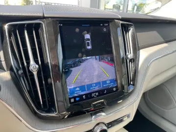 VOLVO XC60 B4 AWD Ultimate Bright Navi SHZ ACC