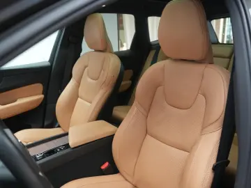 VOLVO XC 60  B5 D AWD Geartronic Inscription Leder Kam