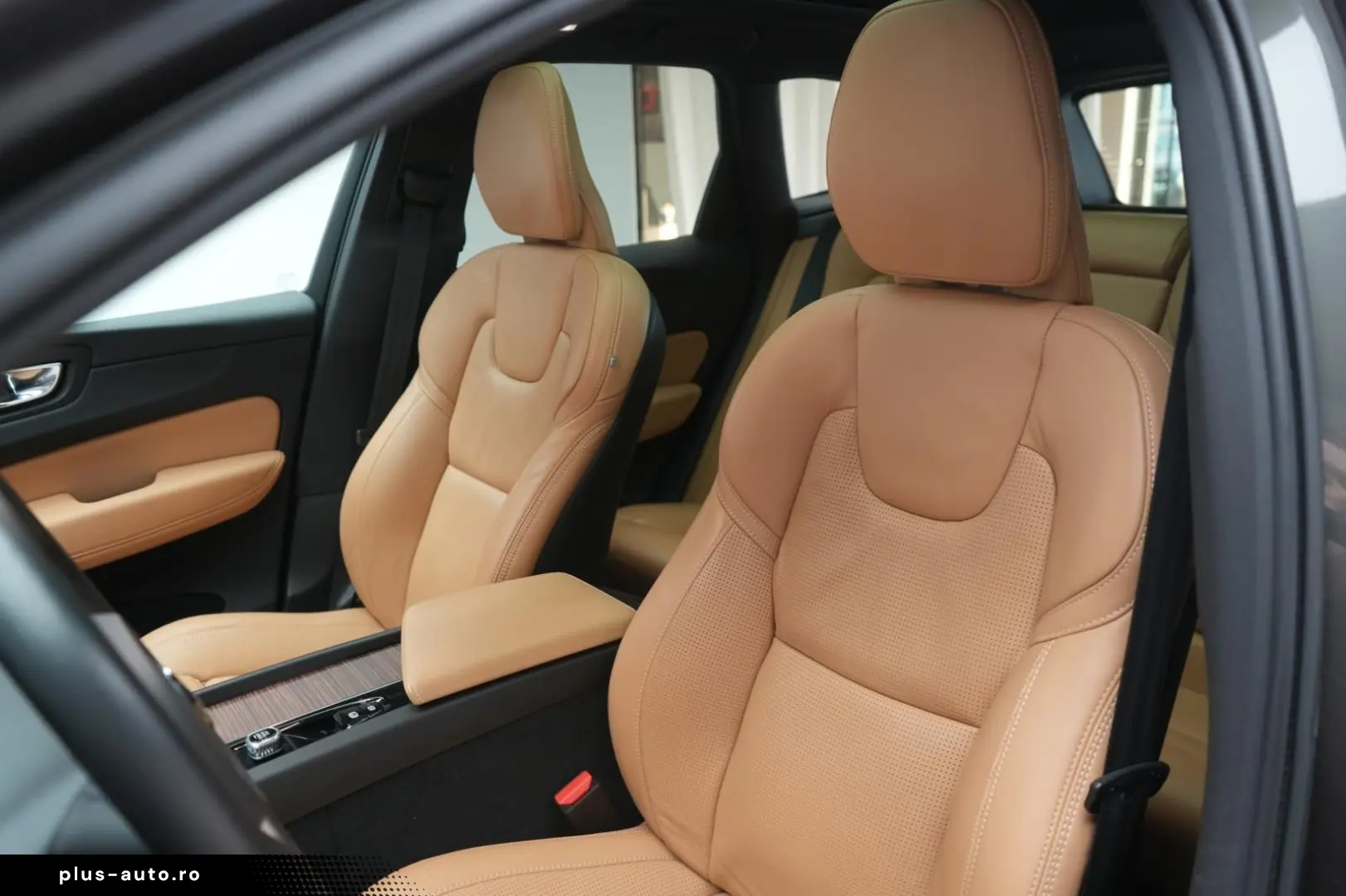 VOLVO XC 60  B5 D AWD Geartronic Inscription Leder Kam