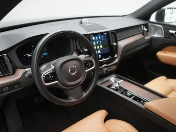 VOLVO XC 60  B5 D AWD Geartronic Inscription Leder Kam