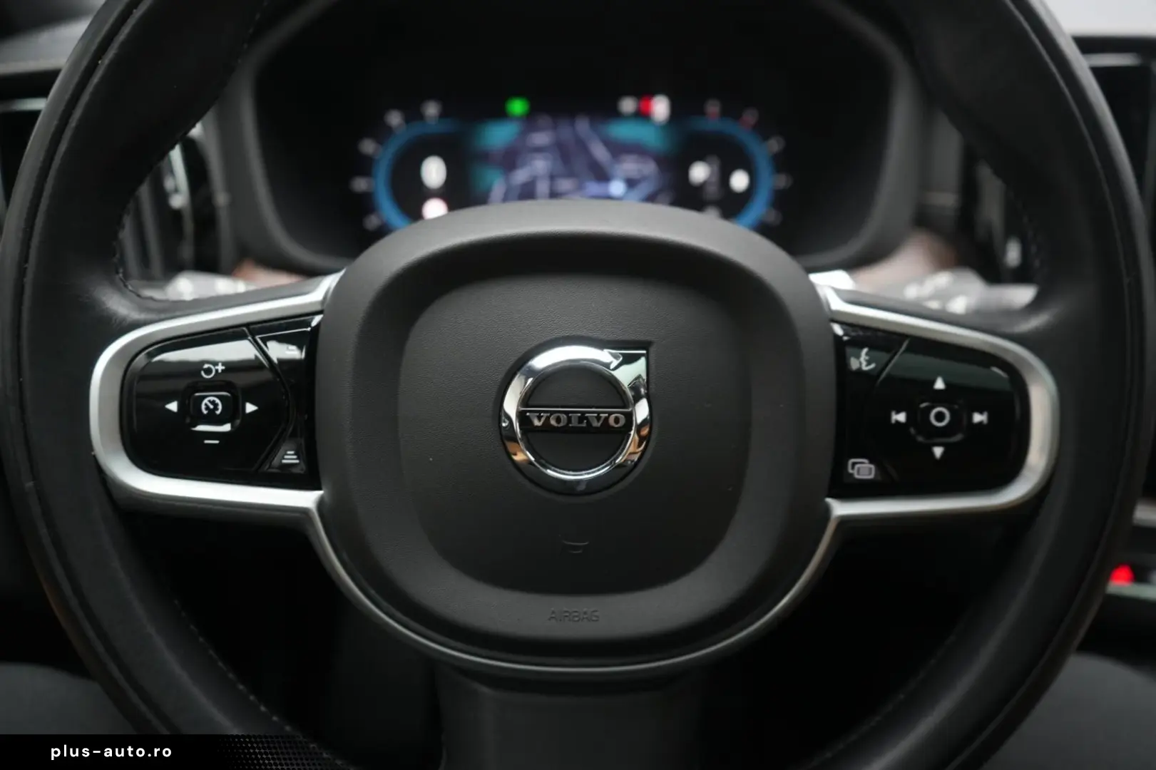 VOLVO XC 60  B5 D AWD Geartronic Inscription Leder Kam