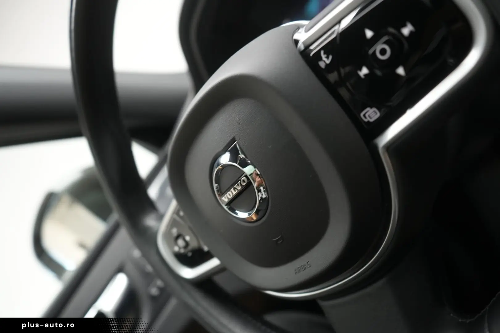 VOLVO XC 60  B5 D AWD Geartronic Inscription Leder Kam