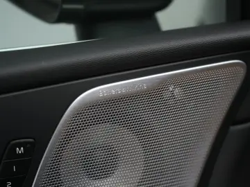 VOLVO XC 60  B5 D AWD Geartronic Inscription Leder Kam