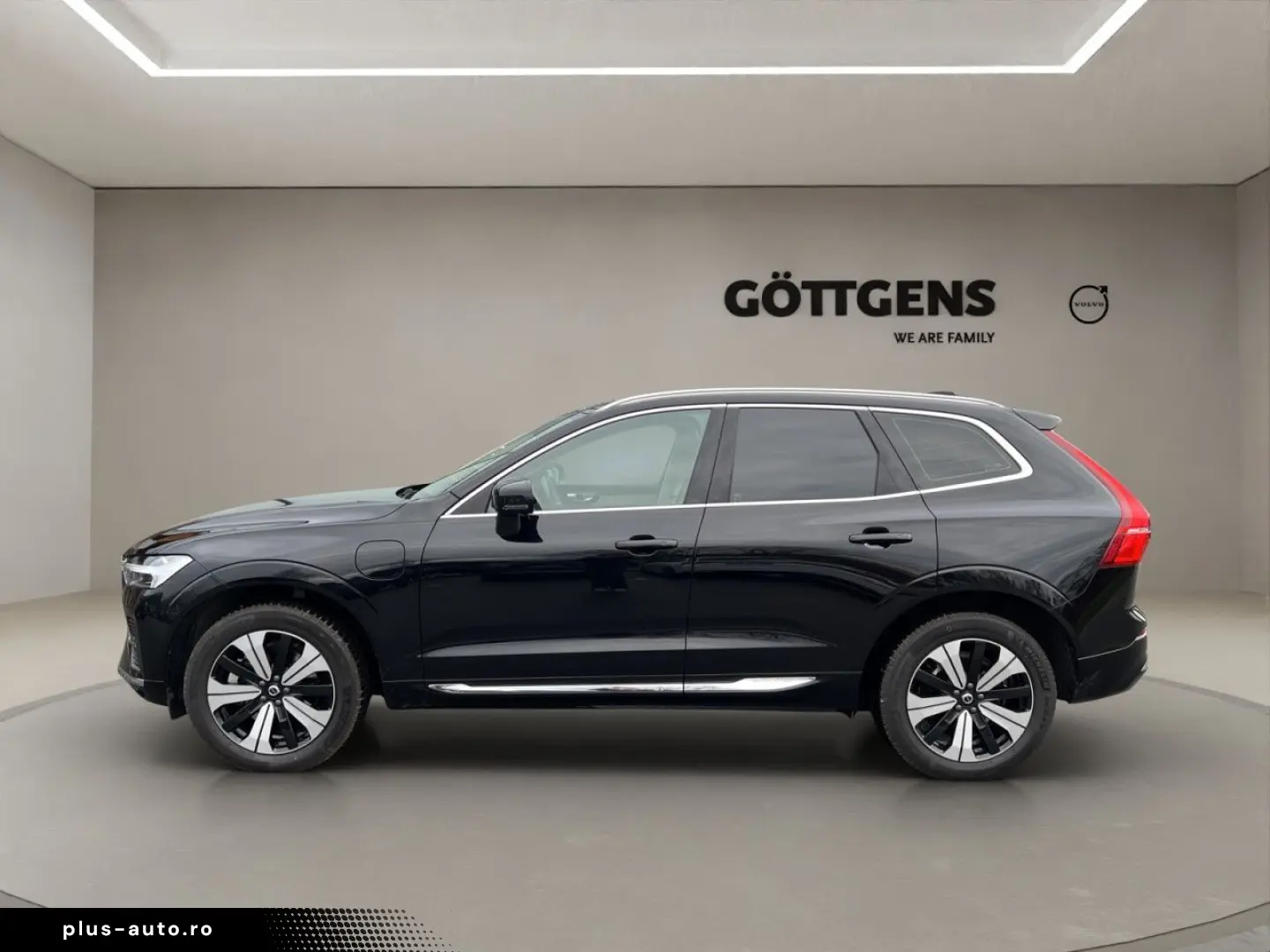 VOLVO XC60 T6 AWD Inscription Expr. SD NAVI LED 18LM