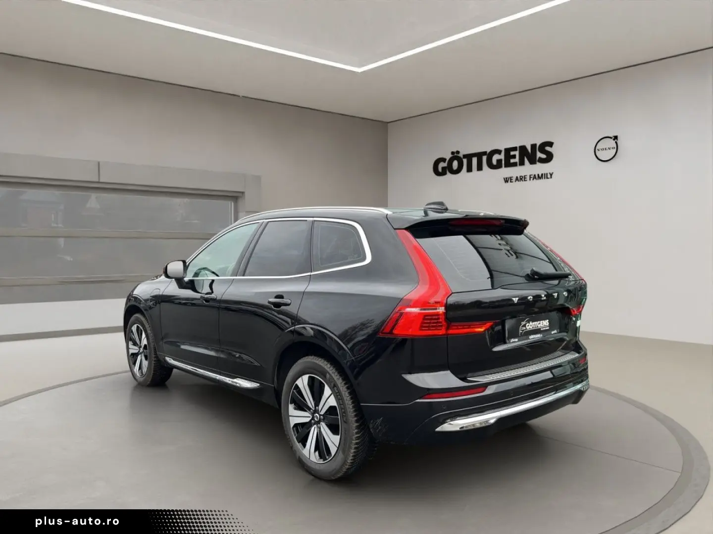 VOLVO XC60 T6 AWD Inscription Expr. SD NAVI LED 18LM