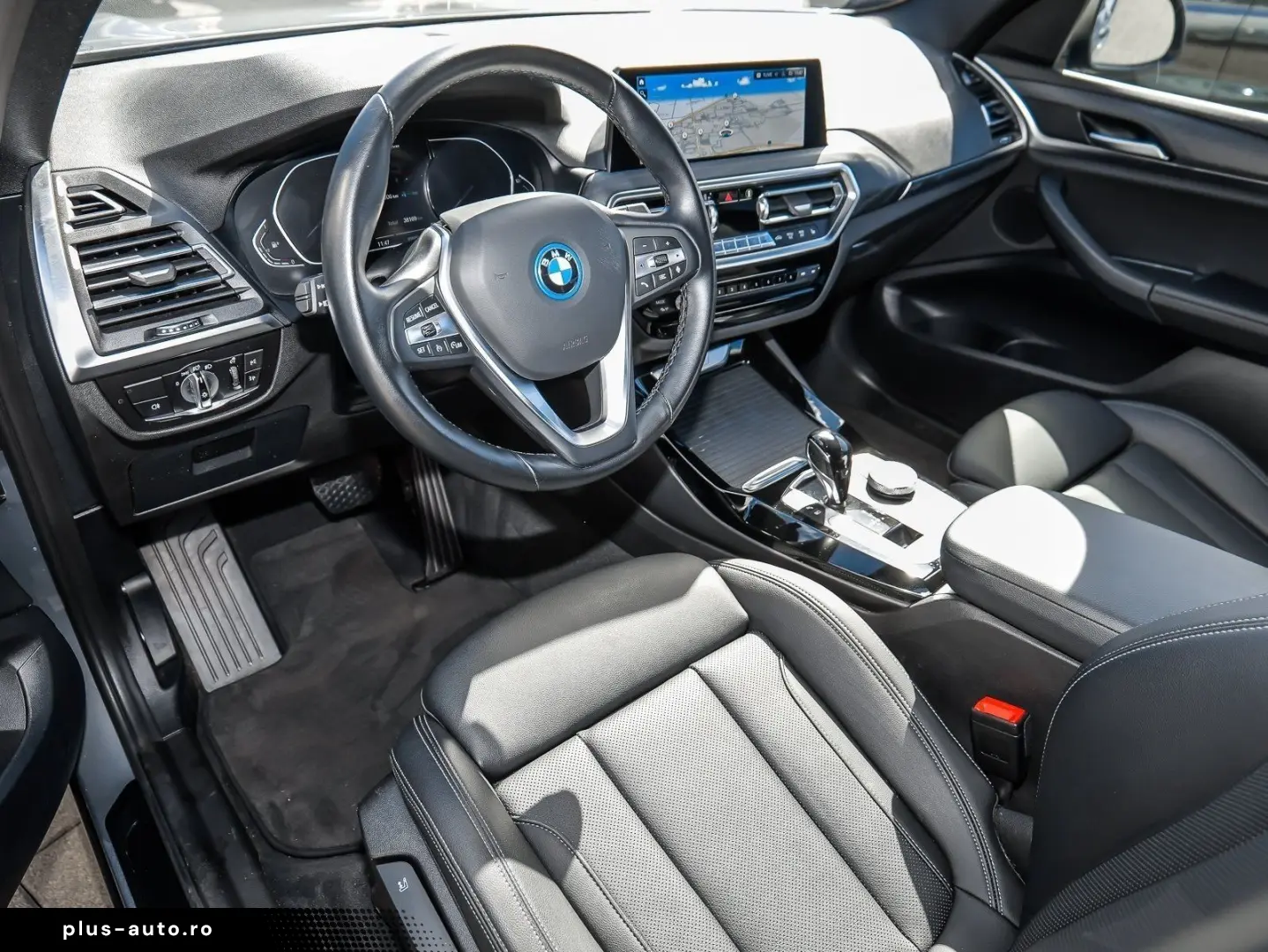 BMW X3 xDrive30e RFK NAVI LED PDC V H DAB Parkass.