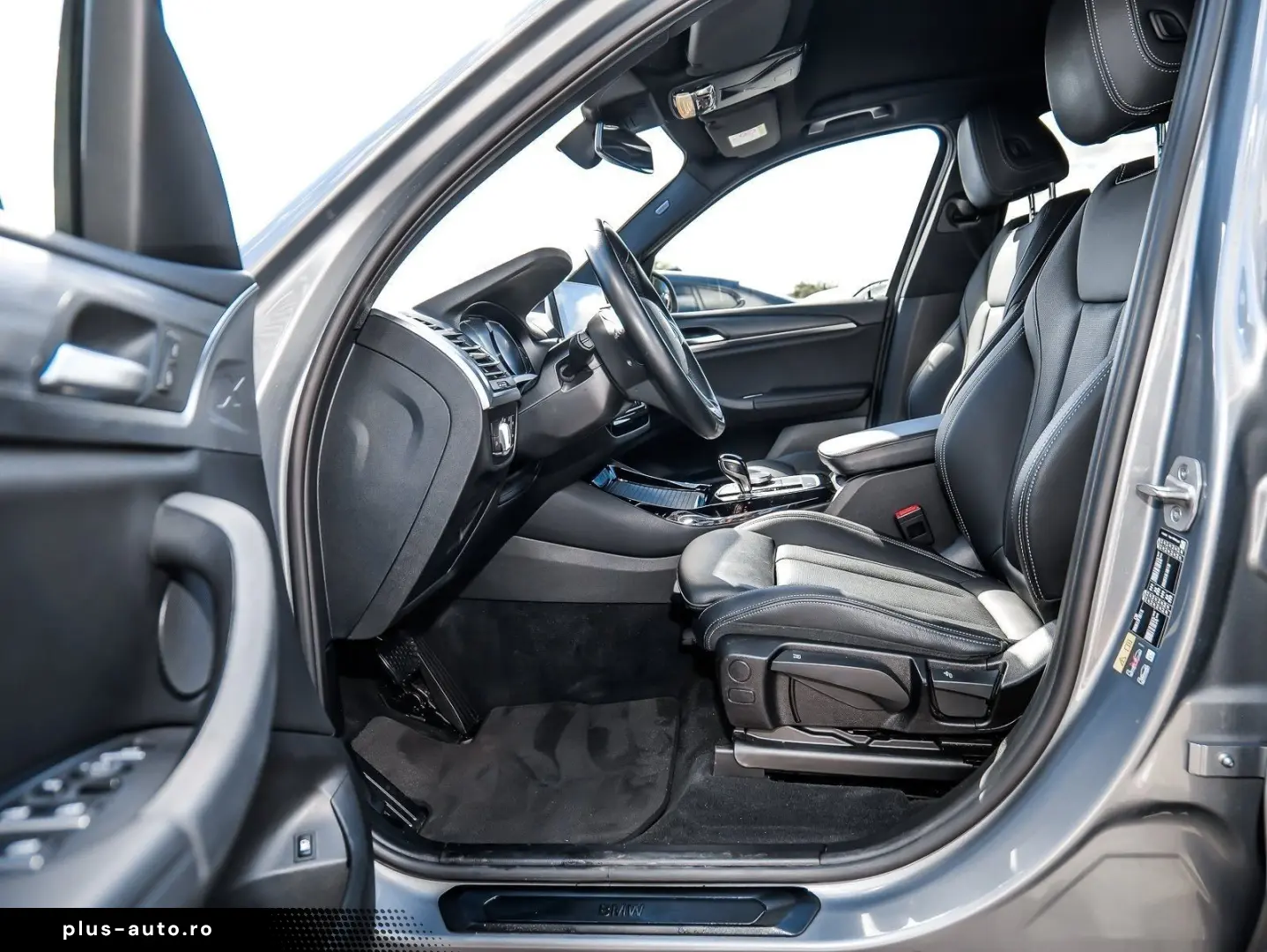 BMW X3 xDrive30e RFK NAVI LED PDC V H DAB Parkass.