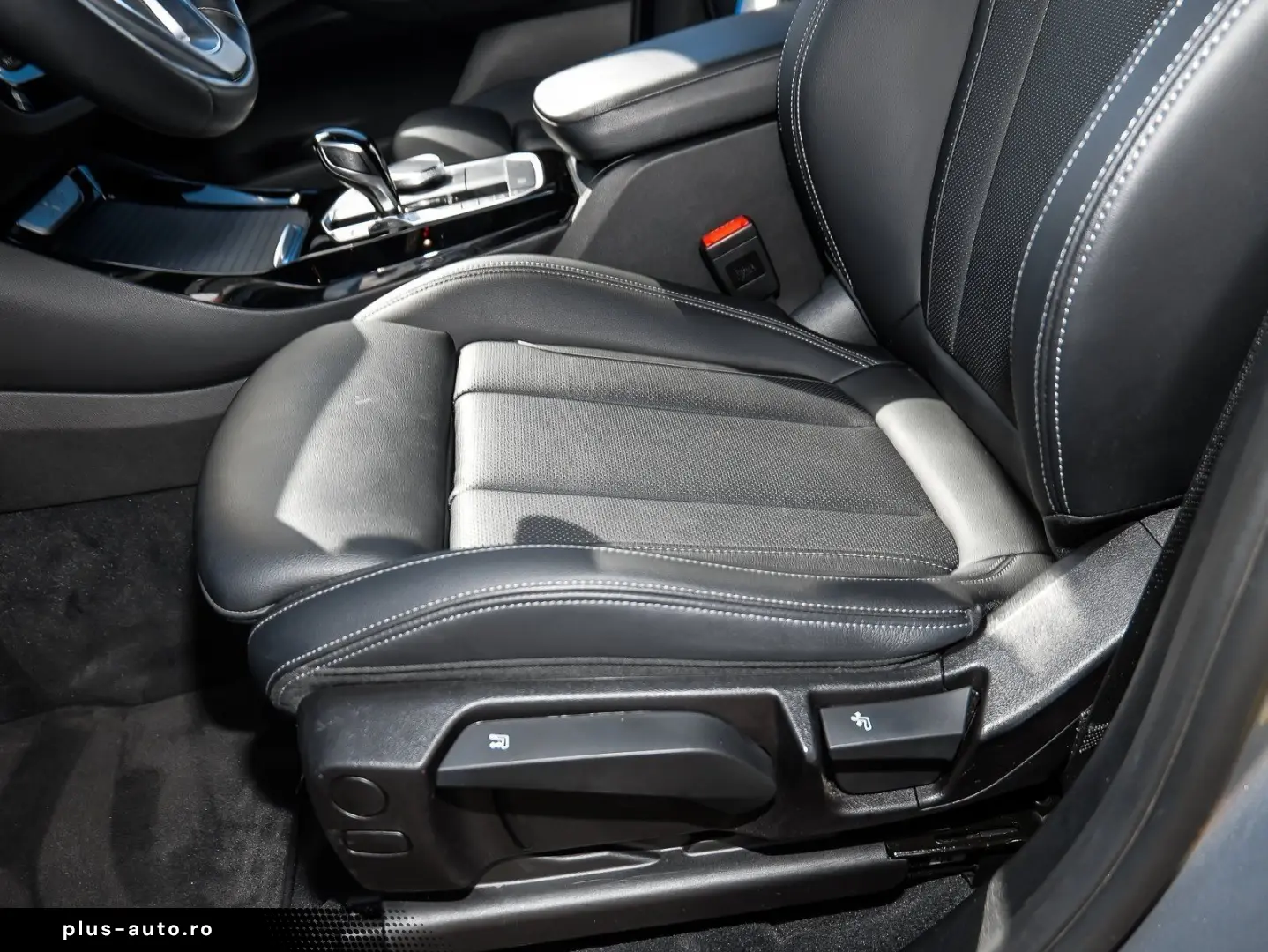 BMW X3 xDrive30e RFK NAVI LED PDC V H DAB Parkass.