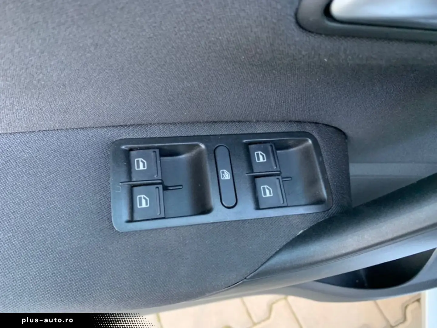 Volkswagen Polo-2010- 1.4-AUTOMATA