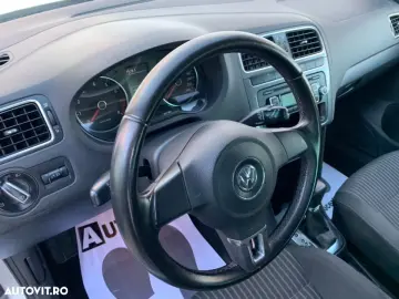 Volkswagen Polo-2010- 1.4-AUTOMATA