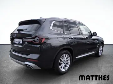 BMW X3 xDrive30e Parkassistent Head-up-Display Fernl