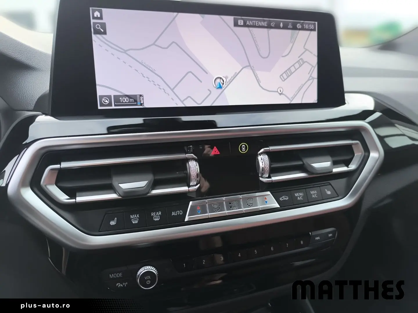 BMW X3 xDrive30e Parkassistent Head-up-Display Fernl