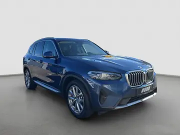 BMW X3 xDrive 30e (Navi LED Pano HUD Leder WLAN)